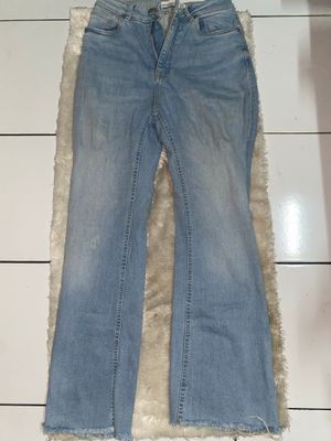STRADIVARIUS JEANS