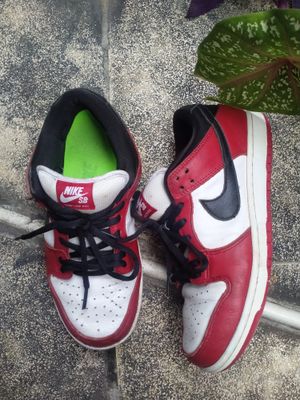 Nike Casual Sneakers Pria white red