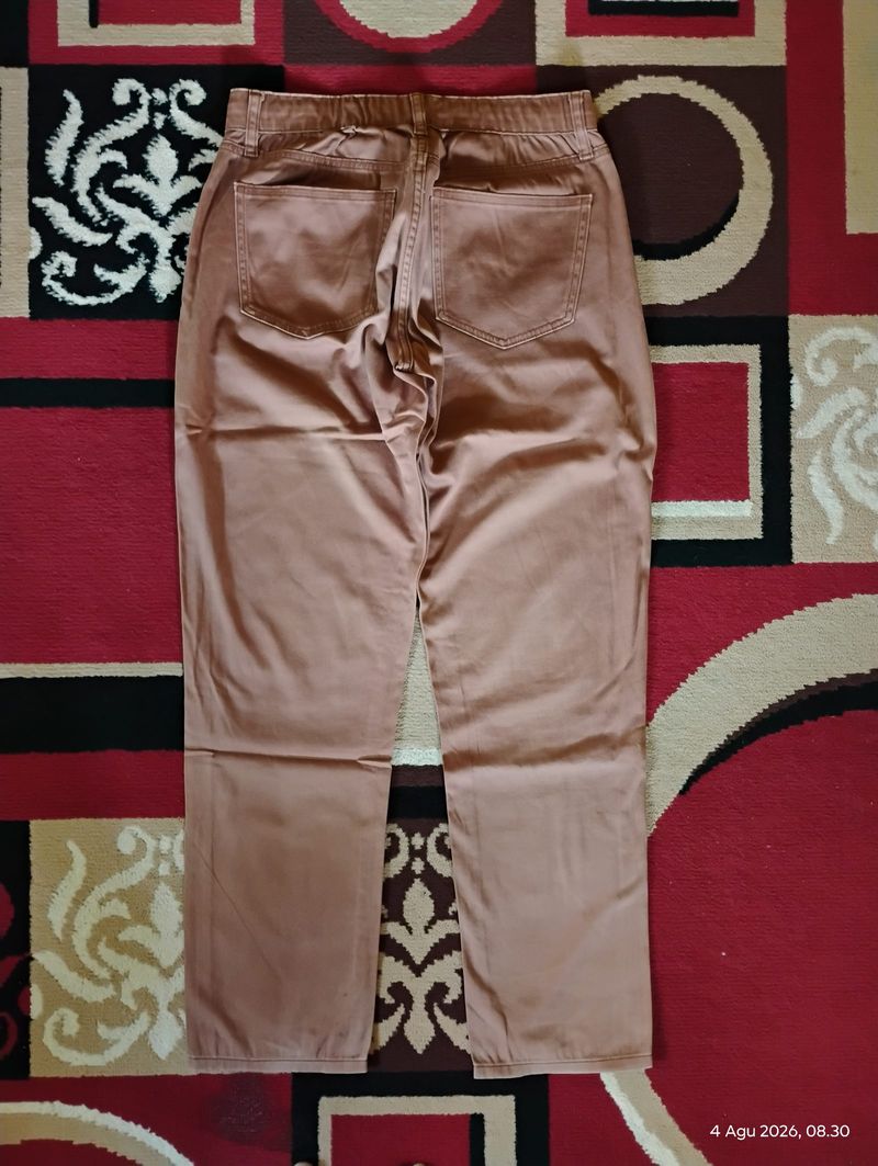 Chino UNIQLO, foto 2