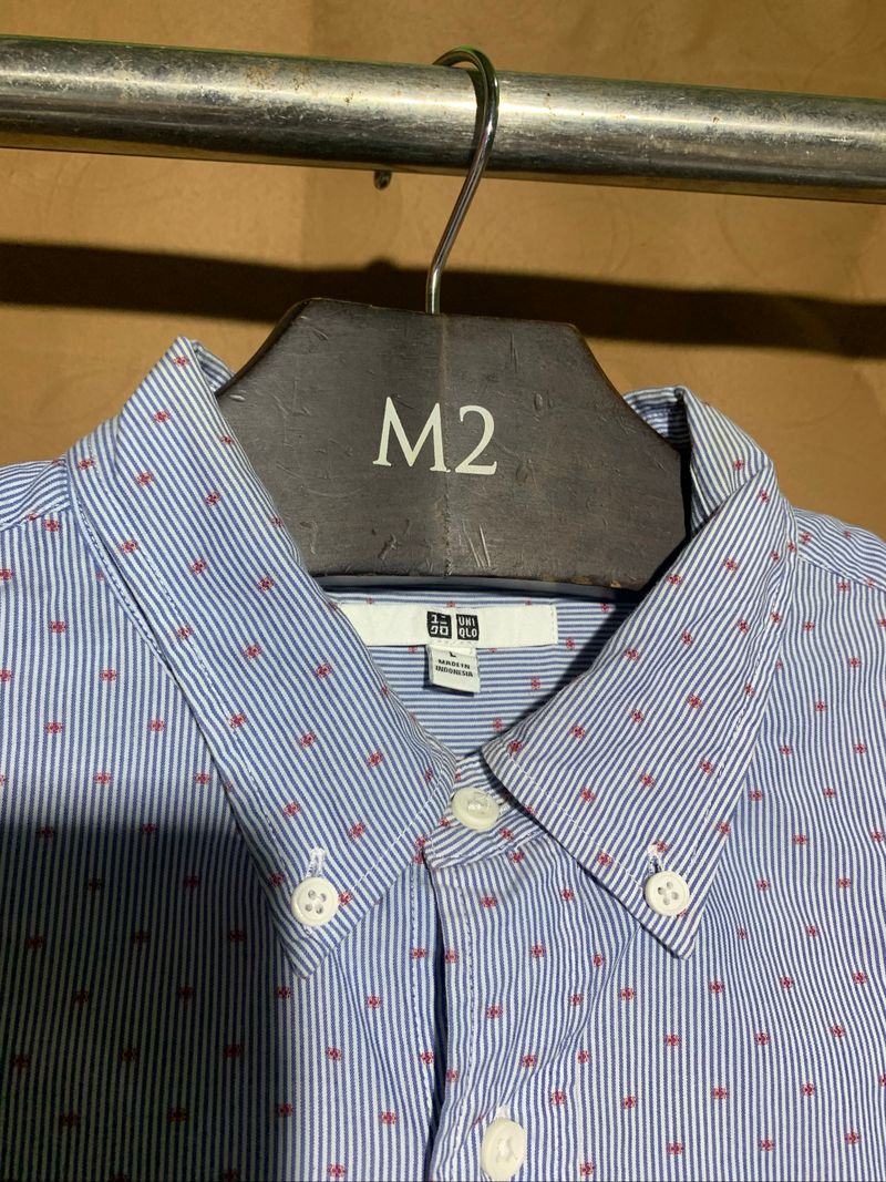 Kemeja Uniqlo pattern stripe button down long shirt, foto 3