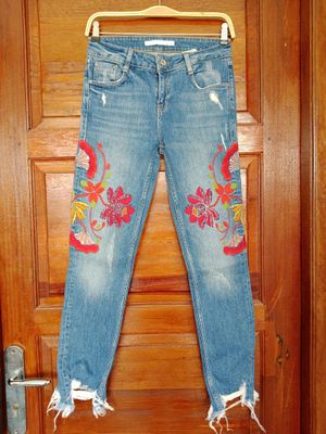 Zara Floral Embroidery Skinny Jeans