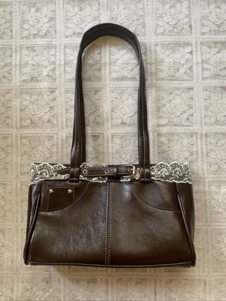 lacebelt brown shoulderbag