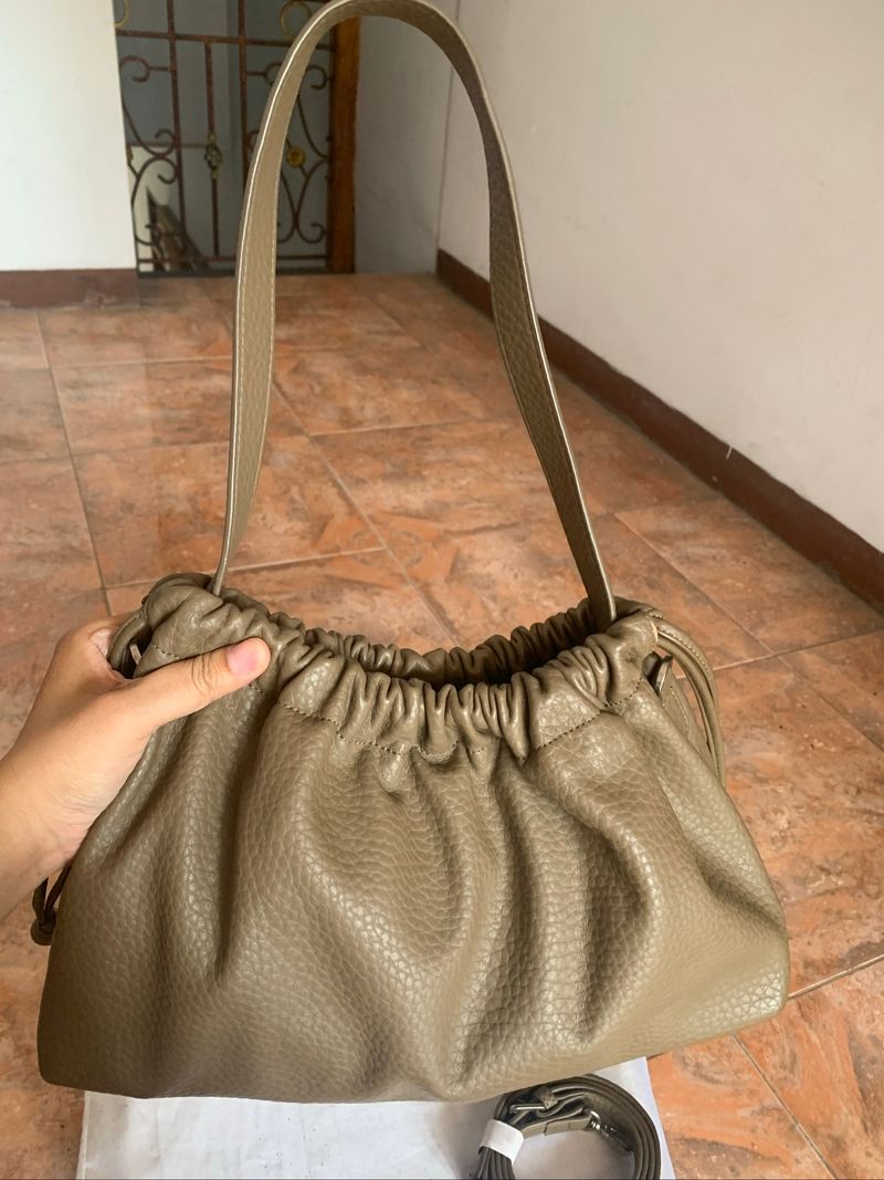 tas coklat taupe serut, foto 3