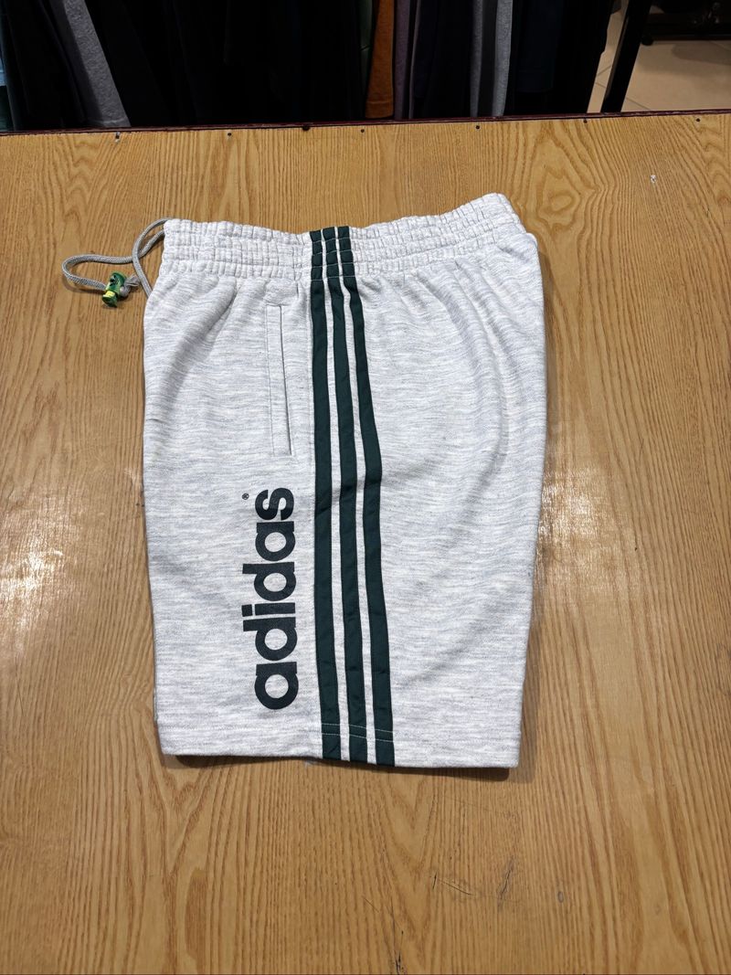 Celana pendek Adidas, foto 3
