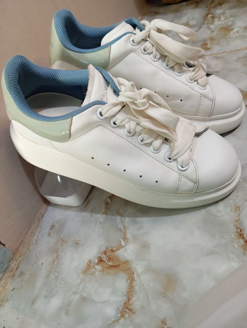Alexander McQueen, foto 2