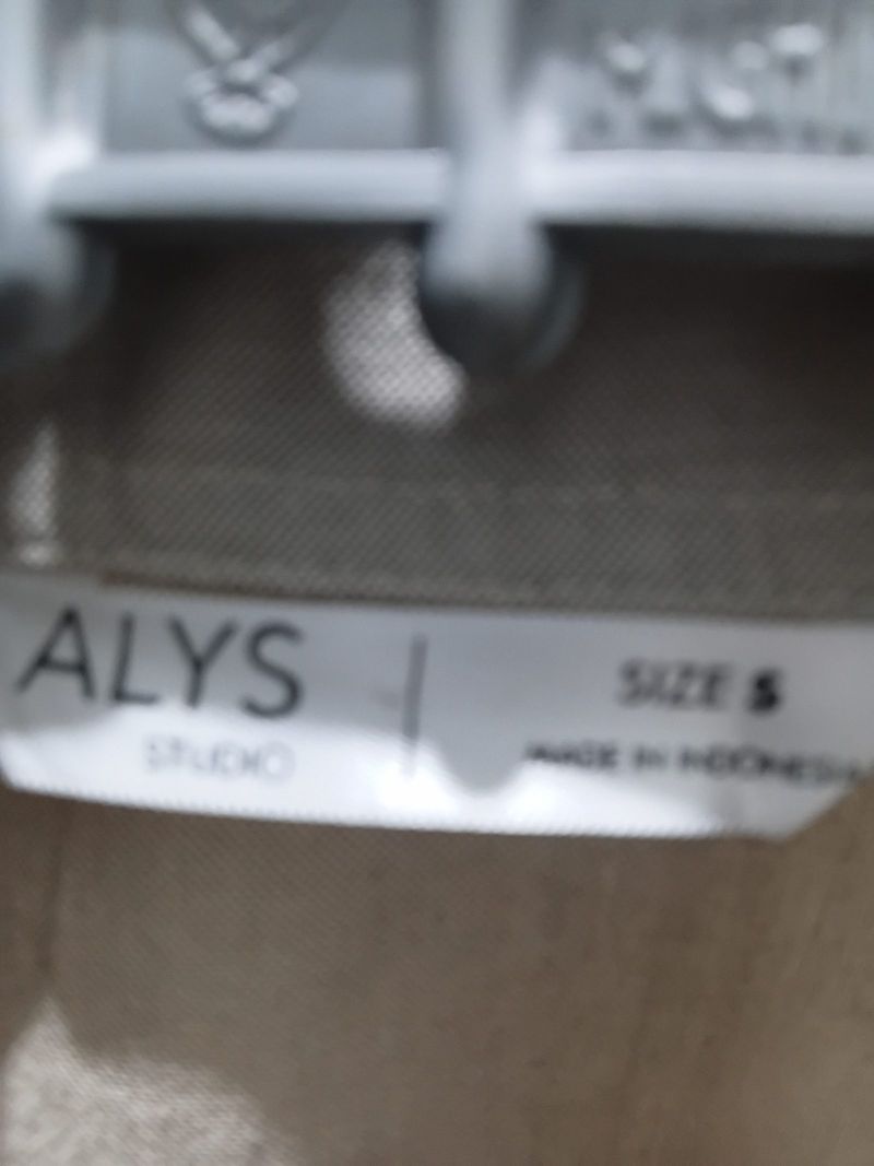 ALY'S STUDIO TOP, foto 3