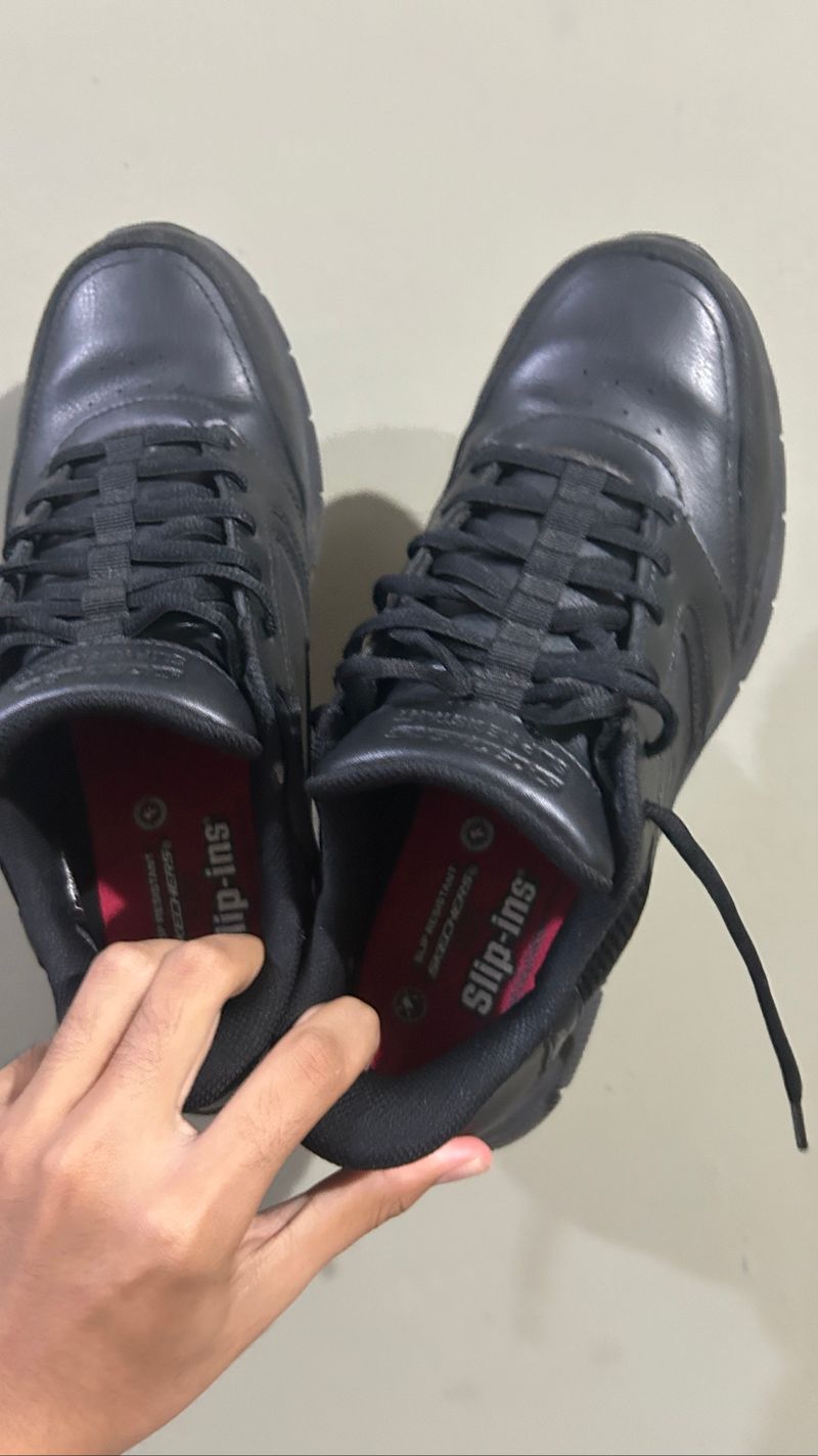 sepatu skeachers, foto 5