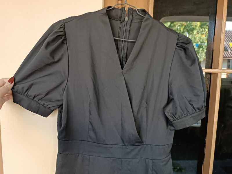 Black Jumpsuit, foto 2