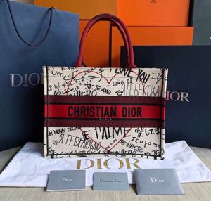 CHRISTIAN DIOR SMALL BOX TOTE JE’aime 2020