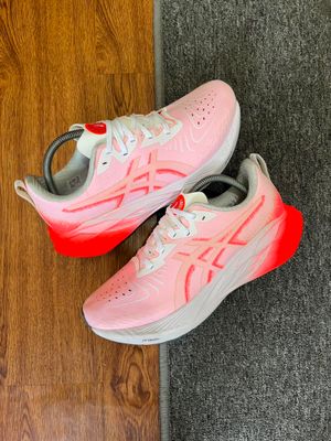 ASICS NOVABLAST