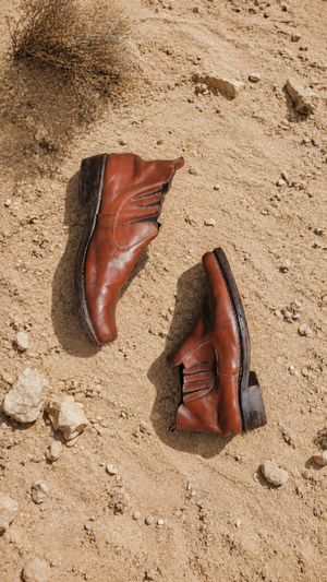 SOLD OUT!! Mid Chealsea Boots Rugged style size 41