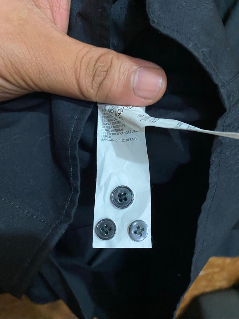 kemeja G2000 hitam, foto 3