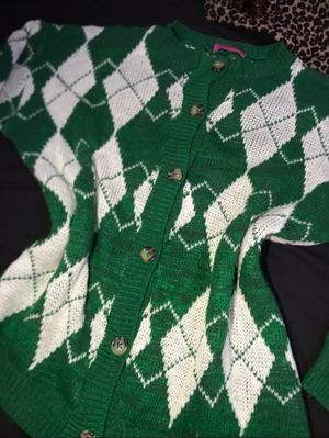Cardigan wanita