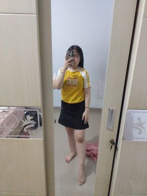 t-shirt wanita ukuran L yellow strip