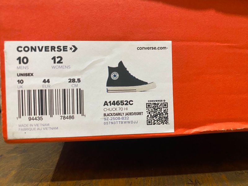 sepatu converse, foto 7