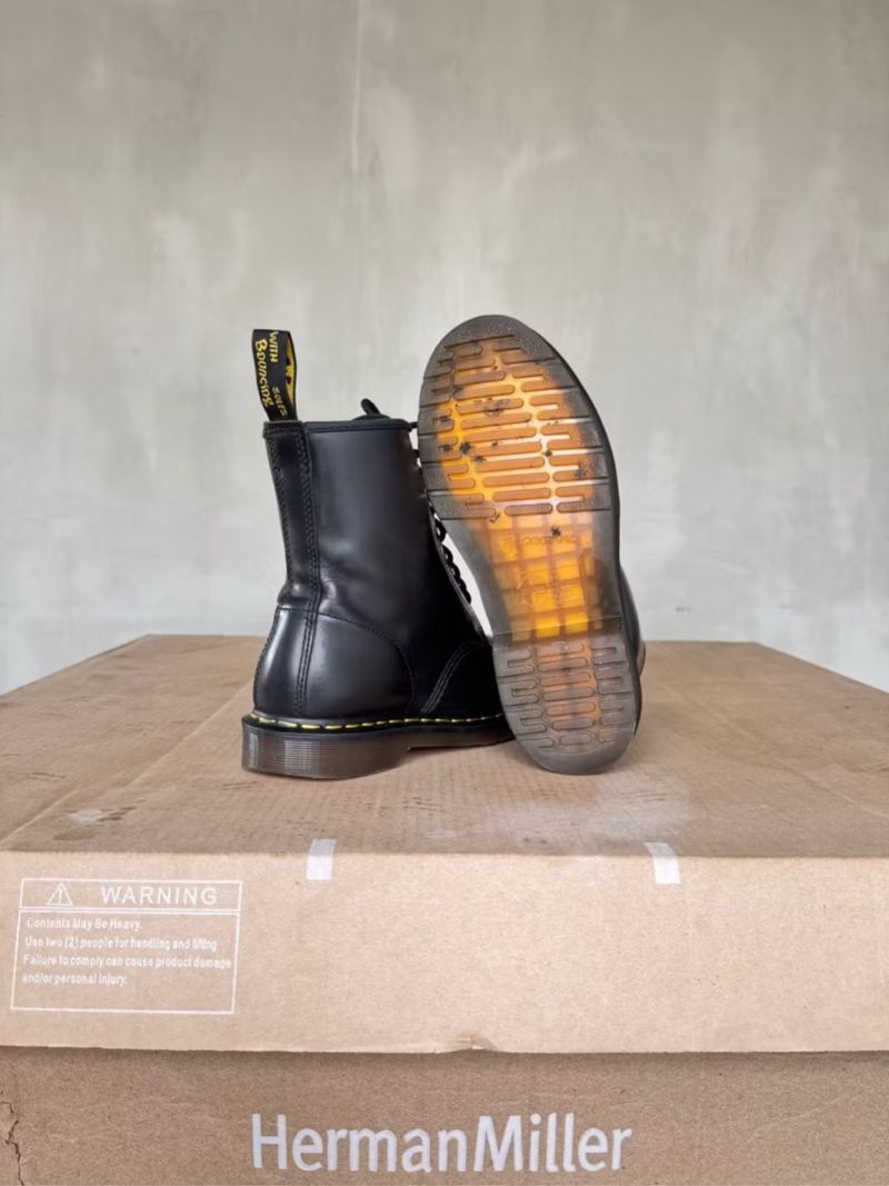 Dr Martens 1460 Blacksmooth Kulit Size 42, foto 6