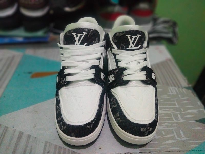 LV TRAINER MONOGRAM BW, foto 5