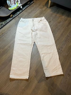 Pull & Bear sz 34 Straight Cut