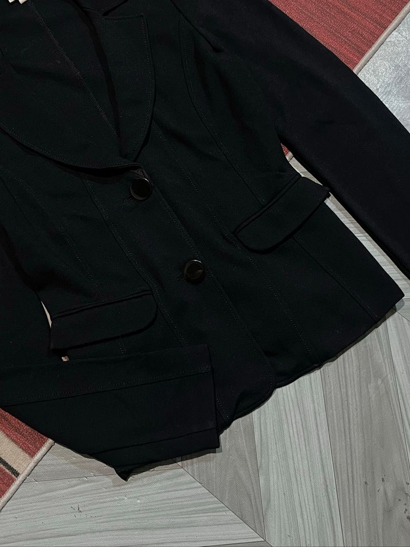 Armani Women's Collection Black Tailored Two-Button Blazer, foto 2