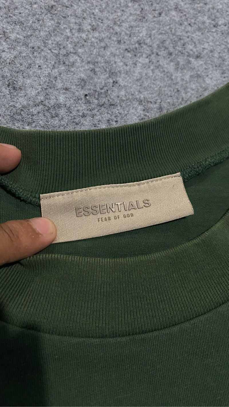 kaos tshirt essentials, foto 2