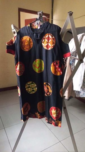 Baju terusan batik