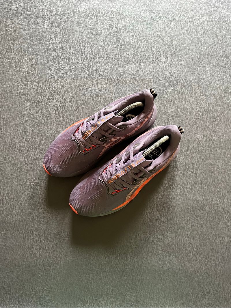 Asics Novablast 5 Greyish Purple, foto 3