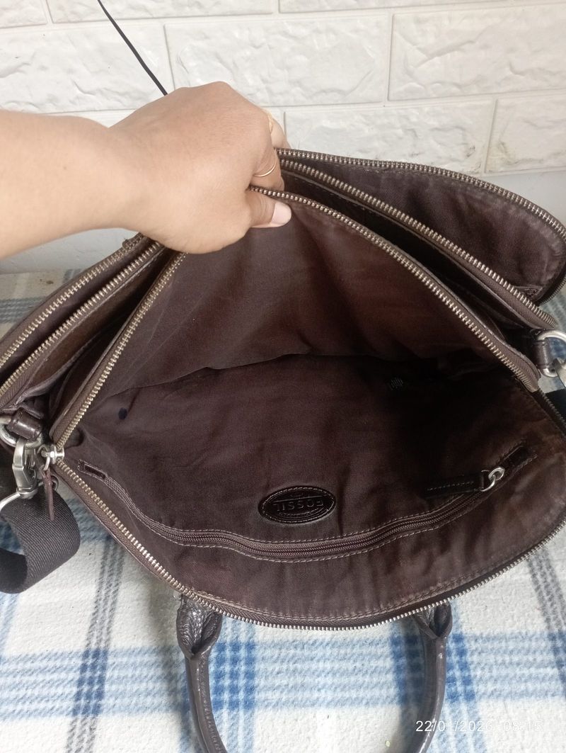 Fossil tas kerja laptop kulit asli, foto 7
