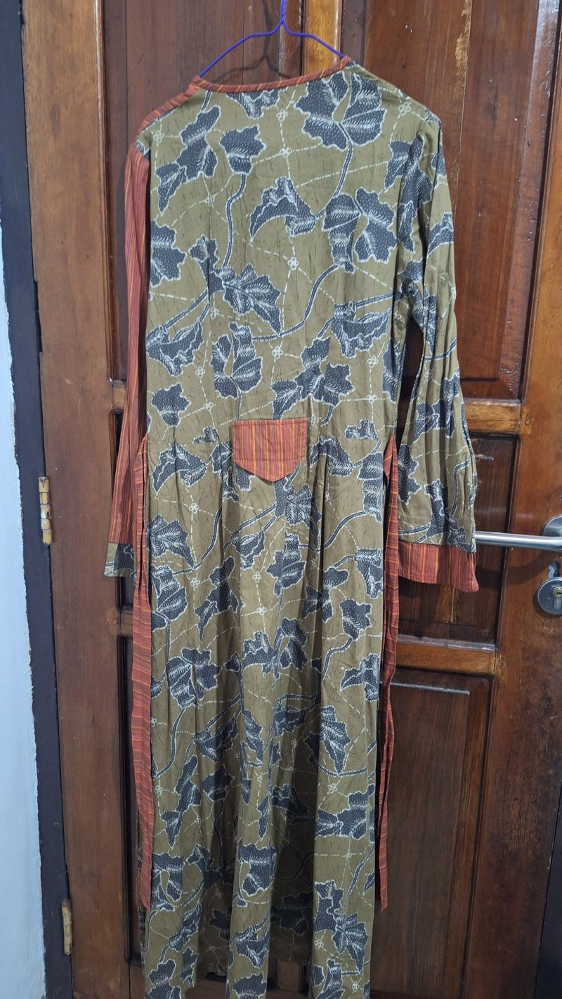 Gamis dari brand Rumah Dannis, foto 2