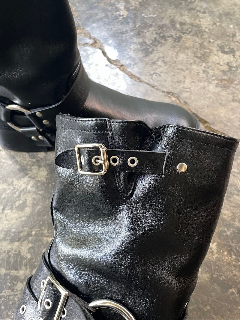 Black Harness Biker Boots by Wildfire, foto 6