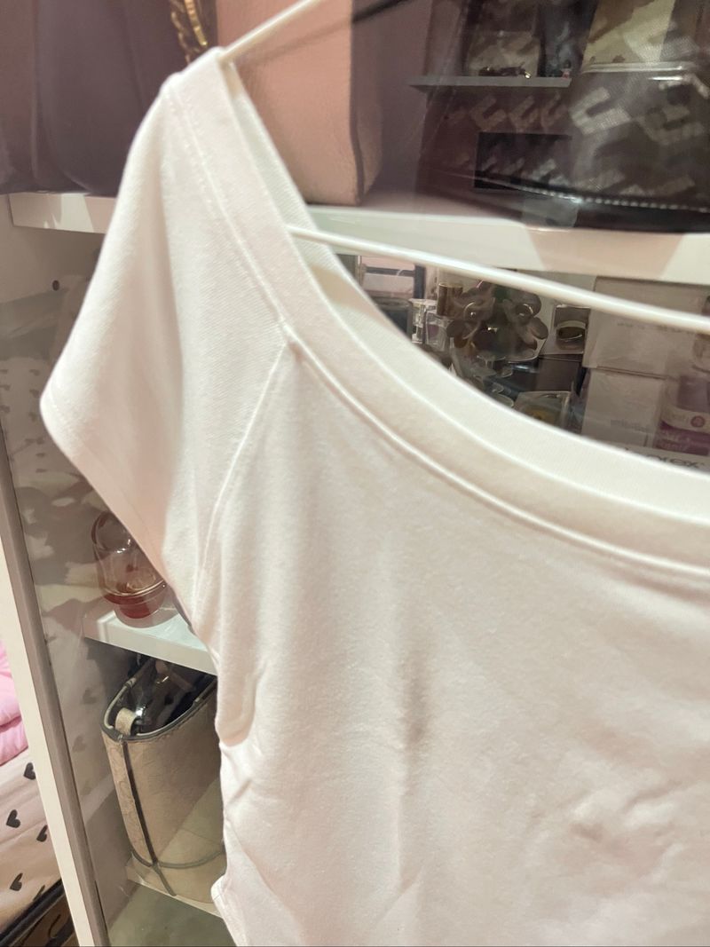 baju croptop off shoulder putih, foto 3