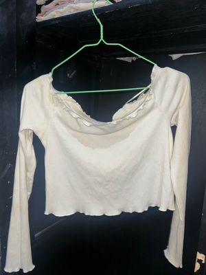 h&m croptops sabrina