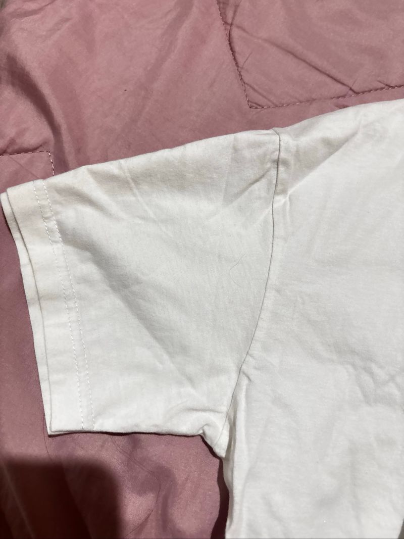 kaos putih crop, foto 3