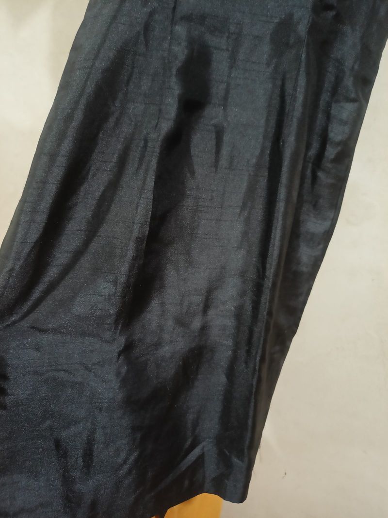 Dres hitam, foto 4