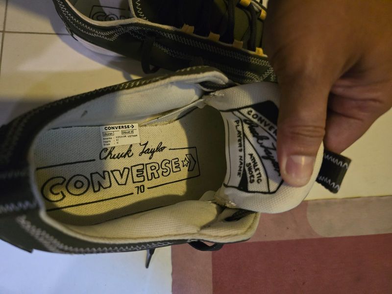 Sepatu converse 70s seri puff size 42, foto 3