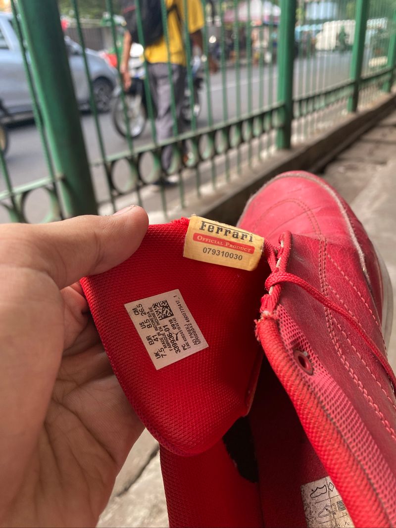 Sepatu Puma x ferrari full tag, foto 2
