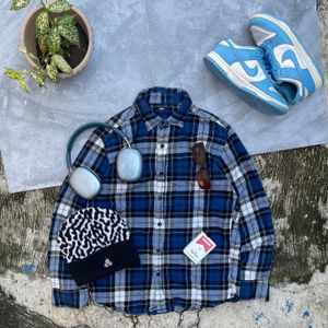 Uniqlo Grunge Indie Formal shirt Pria white blue