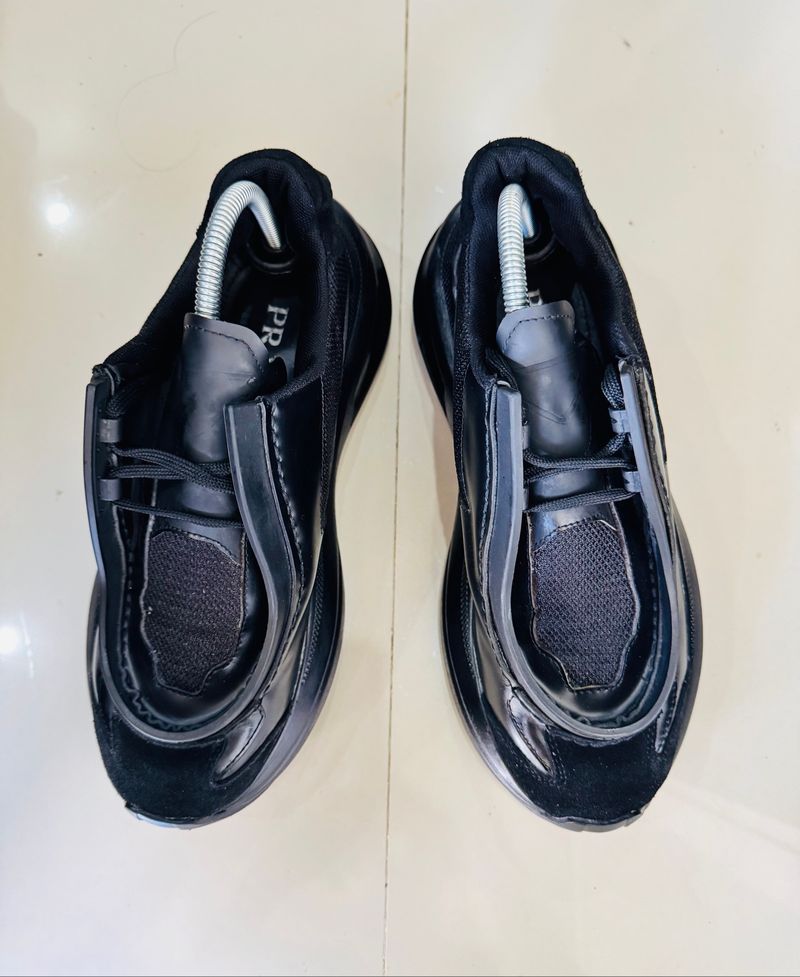 Sepatu Prada Model Sport Size 5 (40) Seken, foto 2