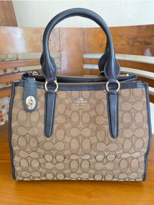 Coach Caryall Bag made in Philippines