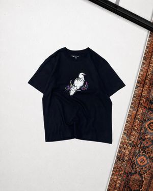 UNQILO T-SHIRT