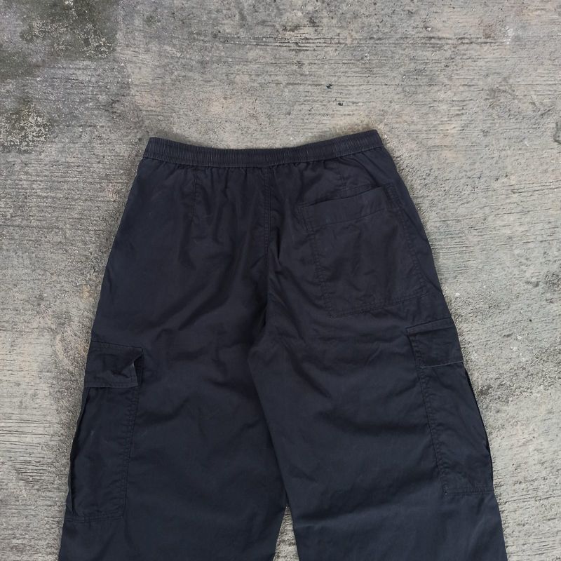 CELANA CARGO UNIQLO EASY WIDE HITAM, foto 3
