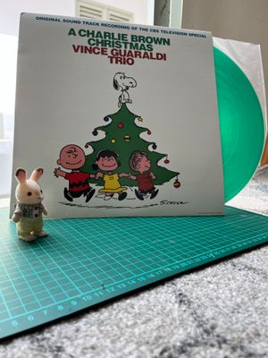 Vinyl Piringan Hitam Vince Guaraldi Trio - A Charlie Brown T
