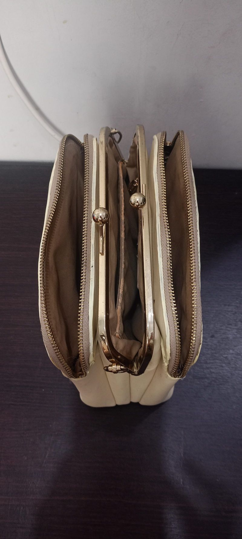 Tas Selempang Emsio, foto 5