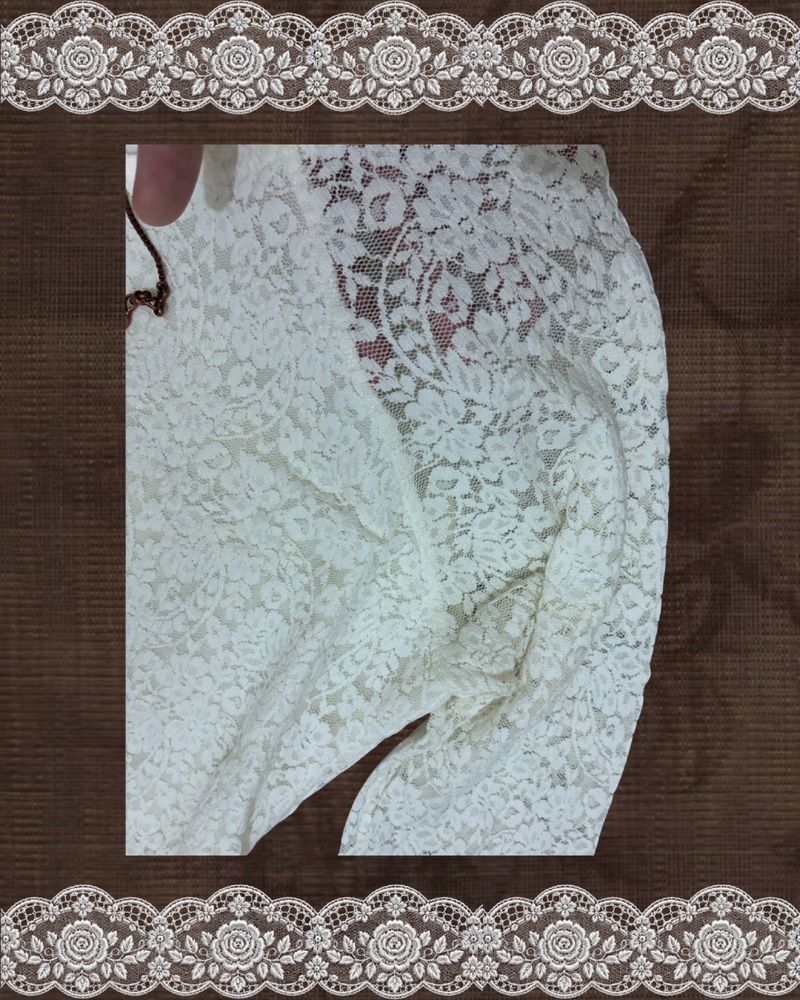Layered Floral Lace - Polka Dot Ruffle Blouse, foto 3