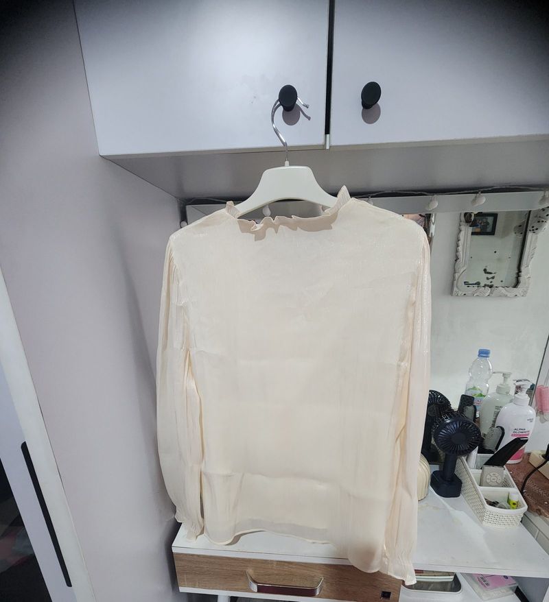 Blouse cream silk, foto 2