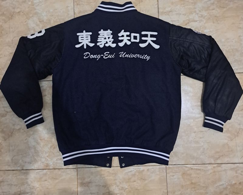 Sportswear Bomber jacket Pria white black, foto 2