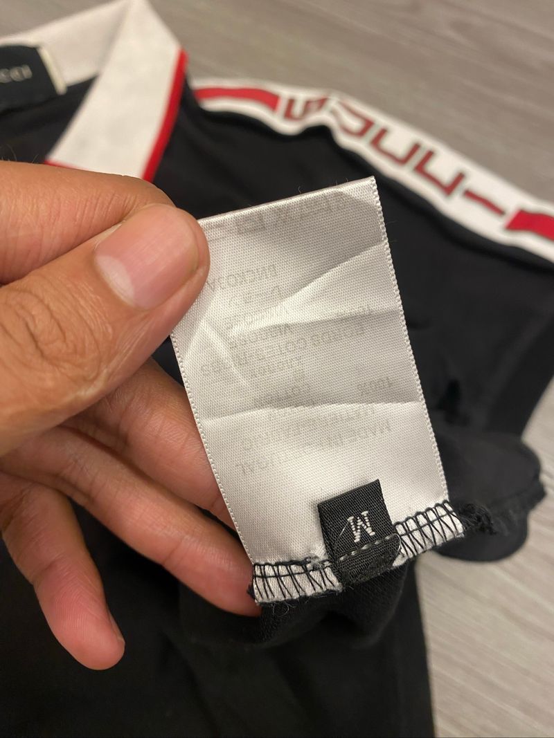 GUCCI SPELL OUT TAPPED POLO BOXY SHIRT, foto 6