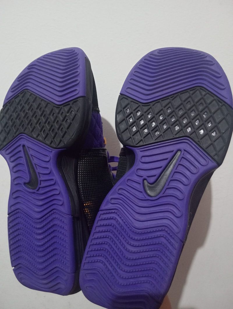 Nike lebron witness 8, foto 2