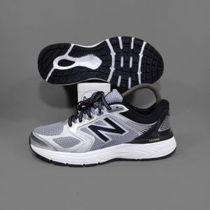 Sepatu Lari New Balance 565 v7 Running Silver