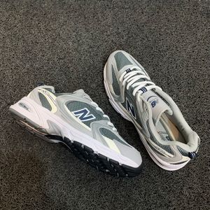 New Balance Sportswear Sneakers Pria white gray