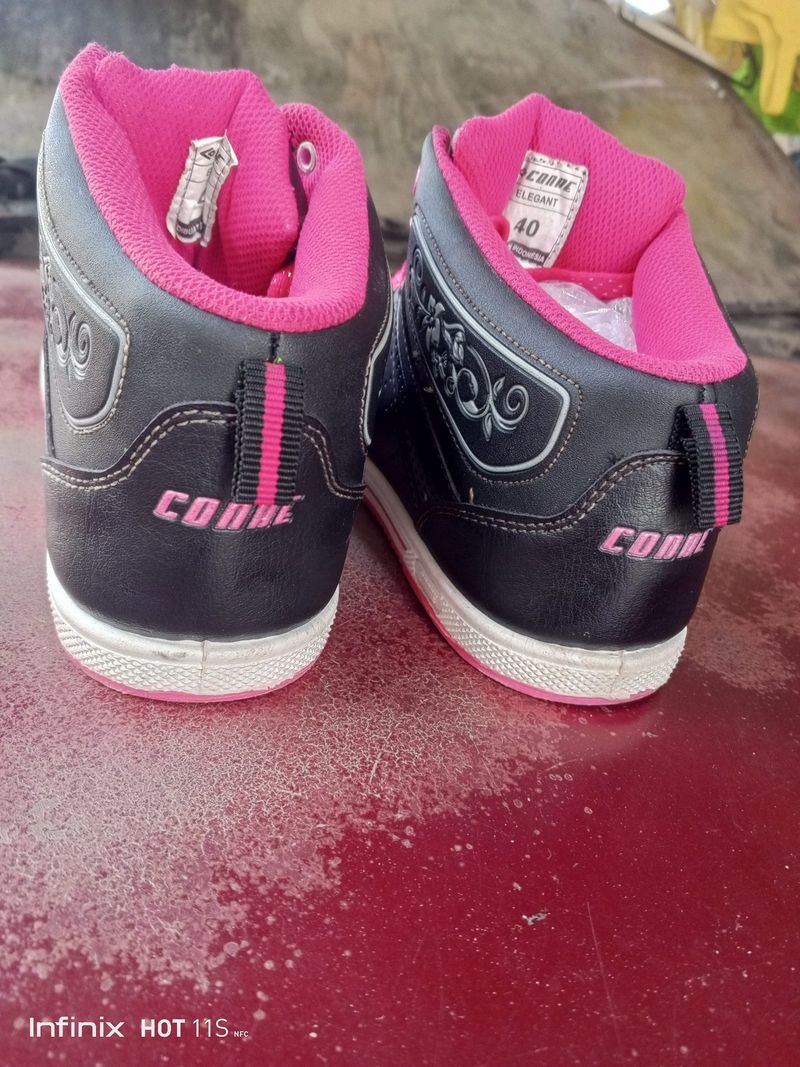 Sepatu sneakers cone, foto 2